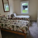 Cheerful And Spacious 4-bedroom *