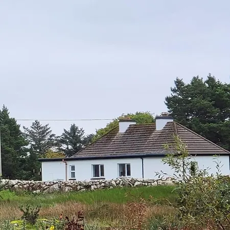Cheerful And Spacious 4-bedroom Hébergement de vacances