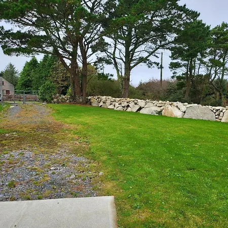 Дом отдыха Cheerful And Spacious 4-bedroom