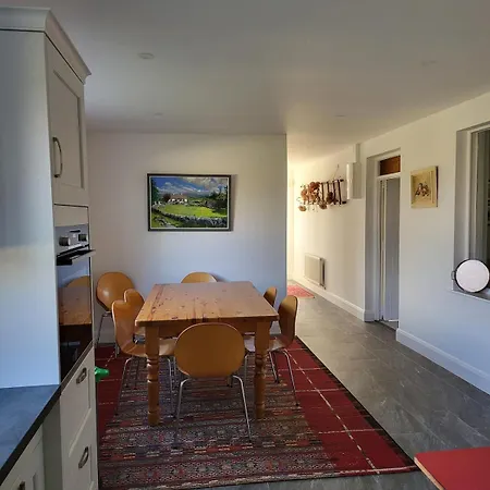 Hébergement de vacances Cheerful And Spacious 4-bedroom Rosmuck