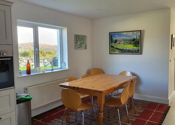 Cheerful And Spacious 4-bedroom Rosmuck