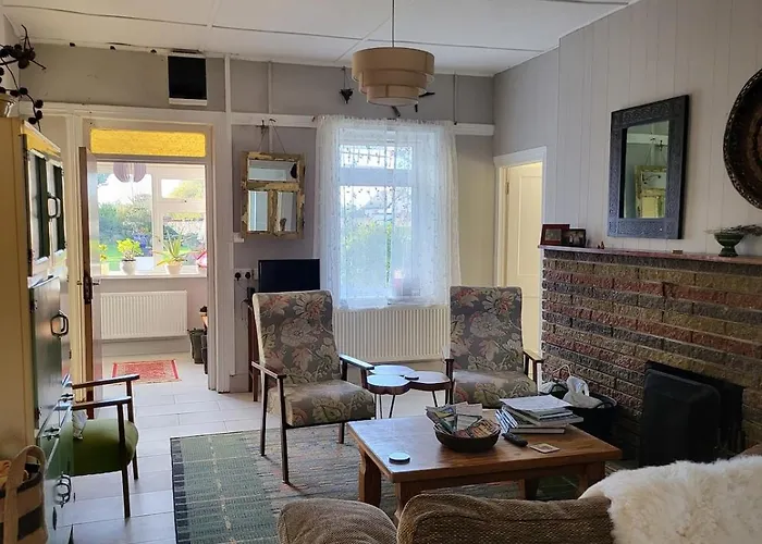 Дом отдыха Cheerful And Spacious 4-bedroom Rosmuck