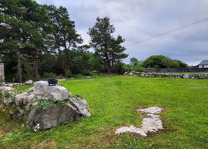 Cheerful And Spacious 4-bedroom *